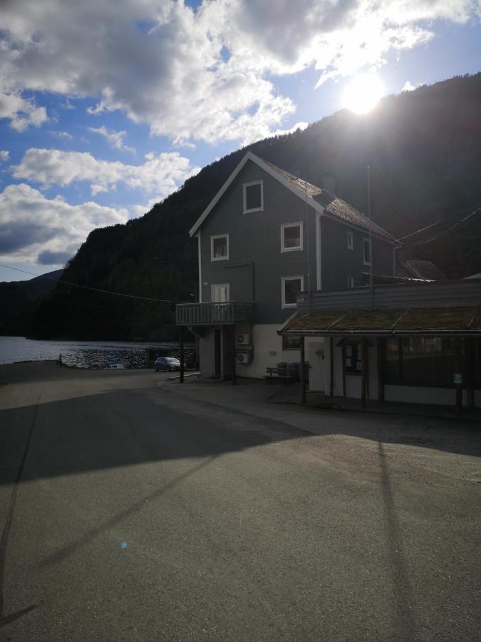 Old School Pa Eidslandet - Exclusive Apartment Exterior foto